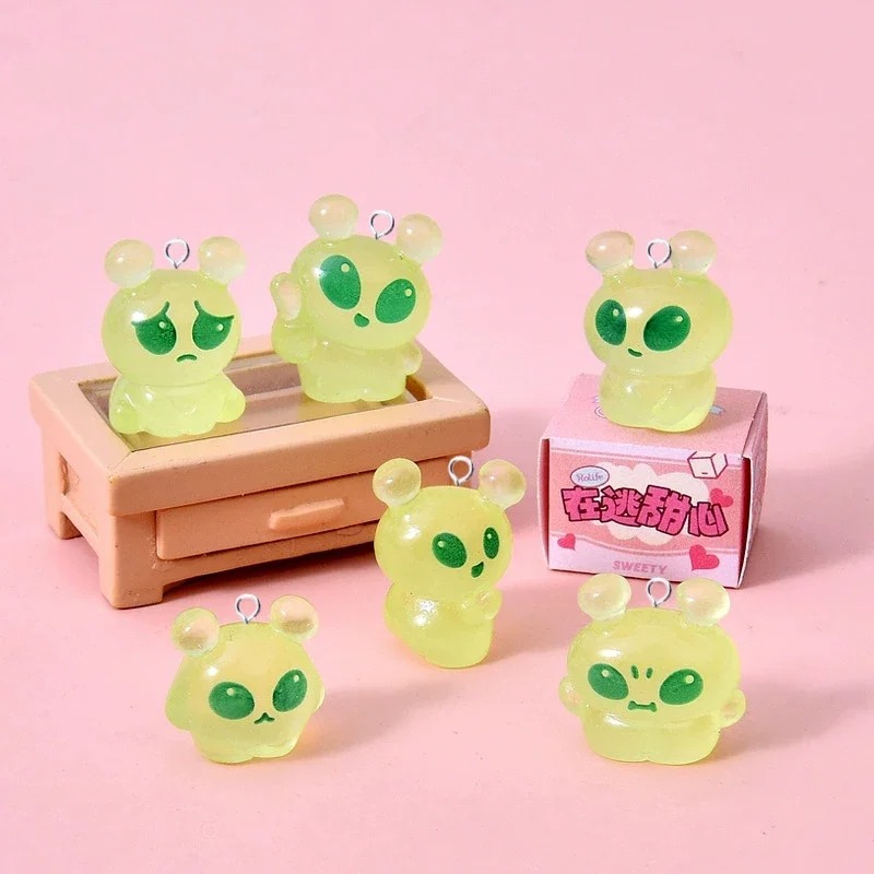 Resin Craft Projects - 10 piezas de dijes de resina